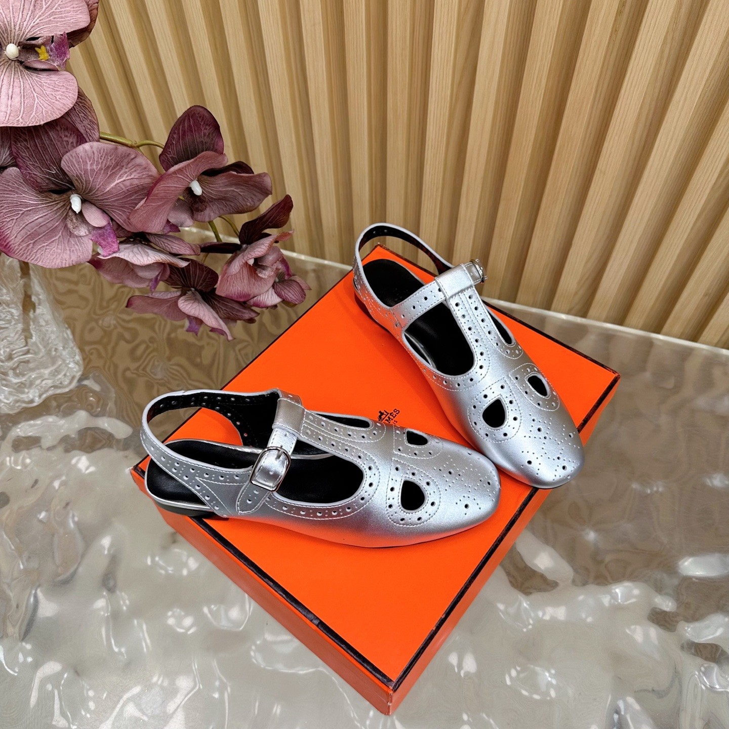 洗練された 上品 エルメス Kim パンプス スーパーコピー レディースシューズ シルバー-4