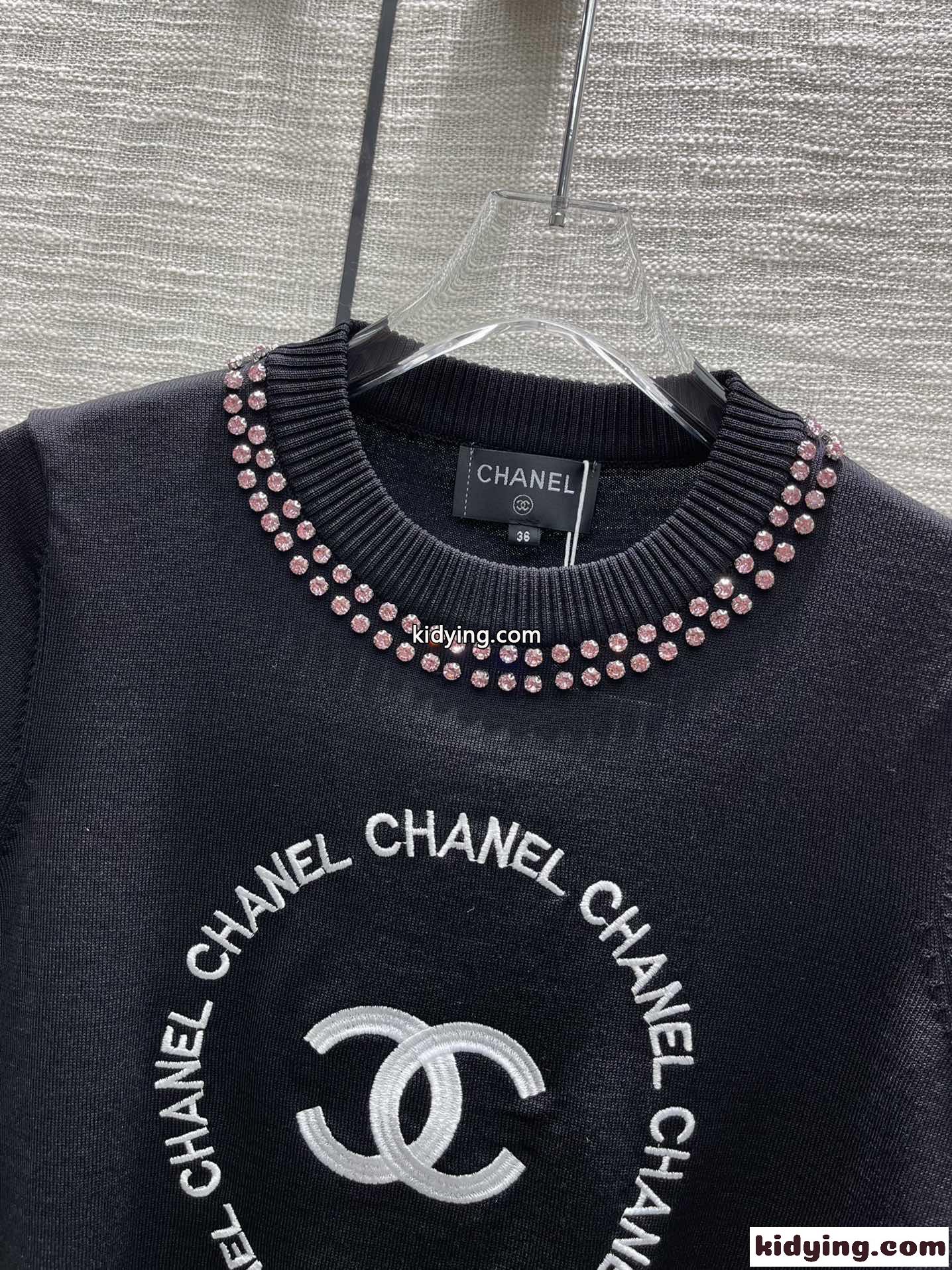 柔らかい 快適 フェミニン クルーネック ロゴ シャネル tシャツ コピー レディース 春夏 半袖 カットソー-3
