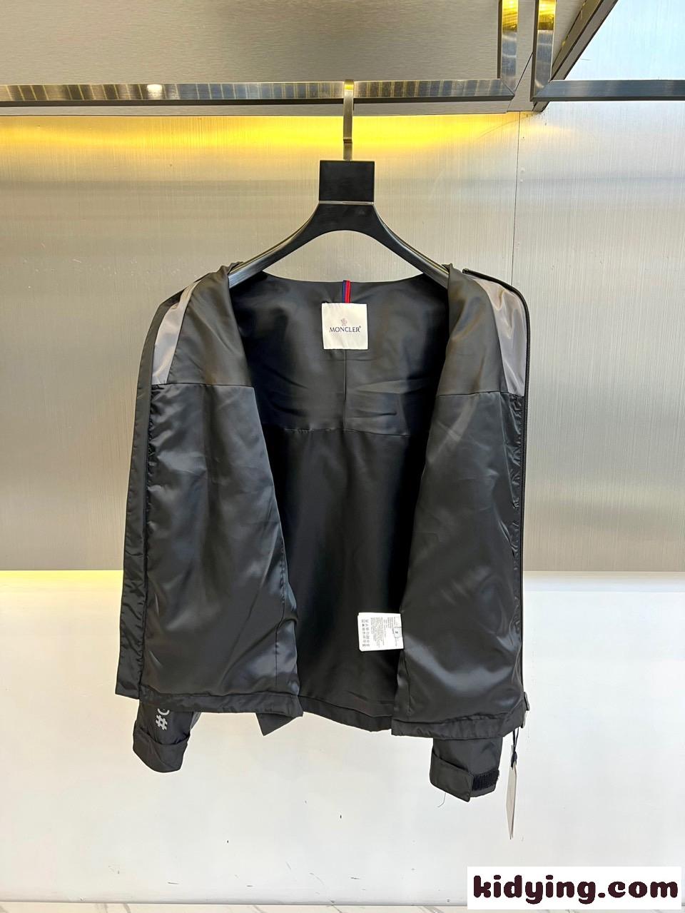 お洒落 カジュアル 軽量 マウンテンパーカー モンクレール ジャケット コピー ブラック-4