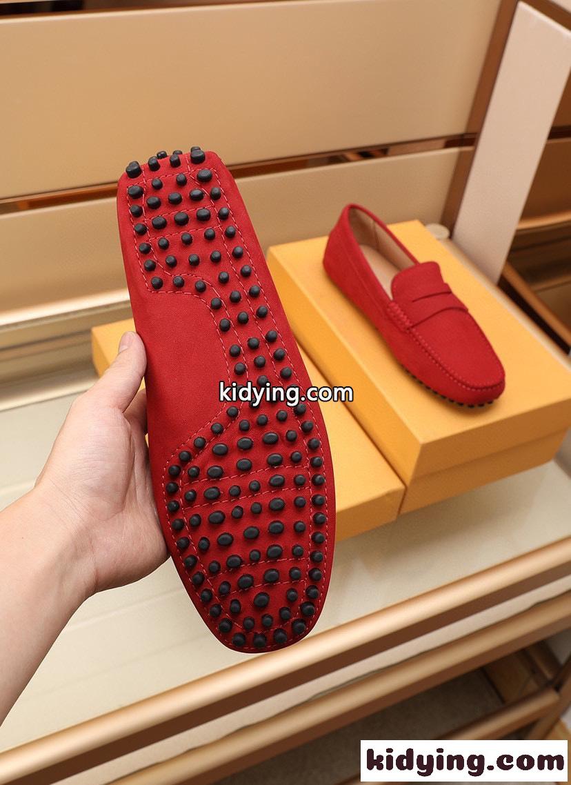 滑り止め 定番 人気 オシャレ 歩きやすい トッズ ローファー コピー メンズジューズ 靴 モカシン カジュアル レッド-4