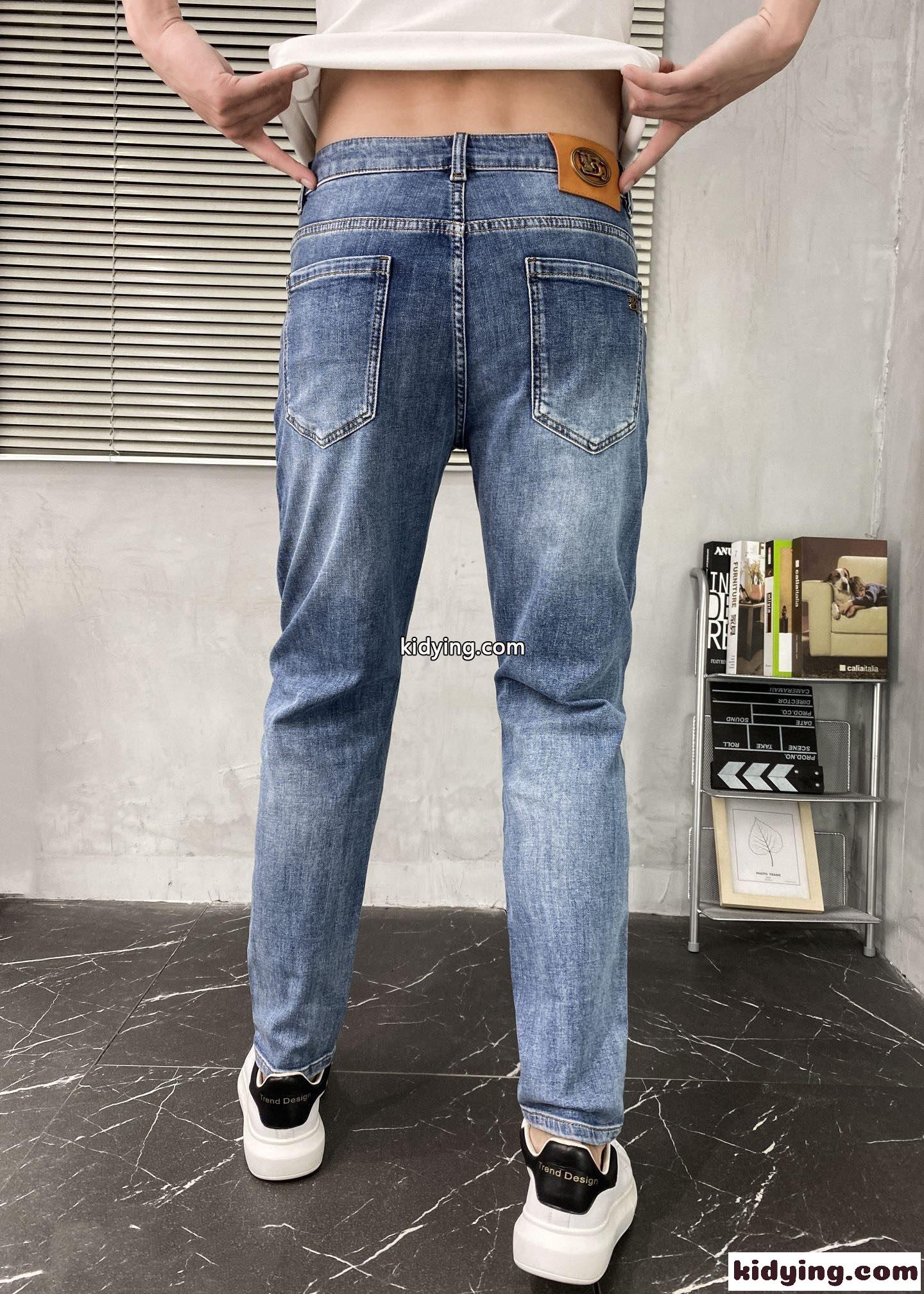 定番 カジュアル 人気 バーバリー ジーンズ コピー メンズ  ファッション デニムパンツ シンプル ハイウエスト-0