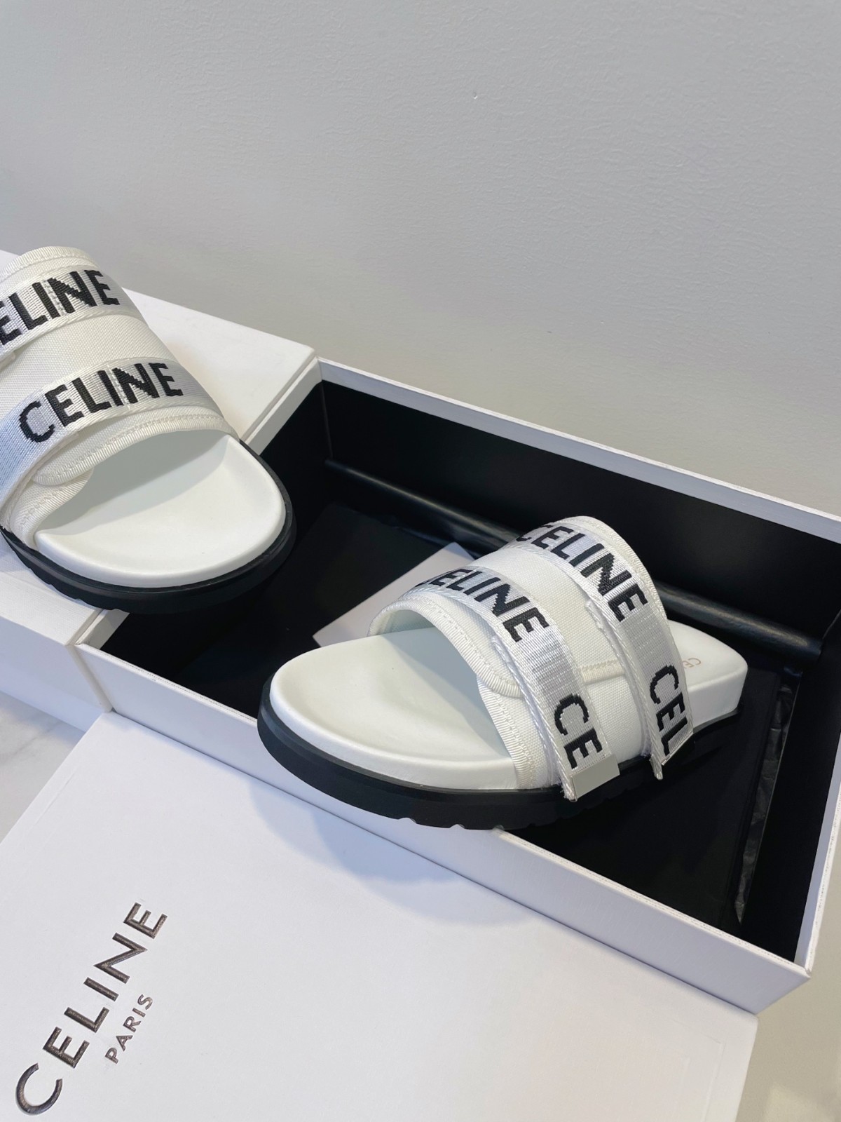 CELINE ピーテオ ストラッピーサンダル セリーヌ スーパーコピー ホワイト-3
