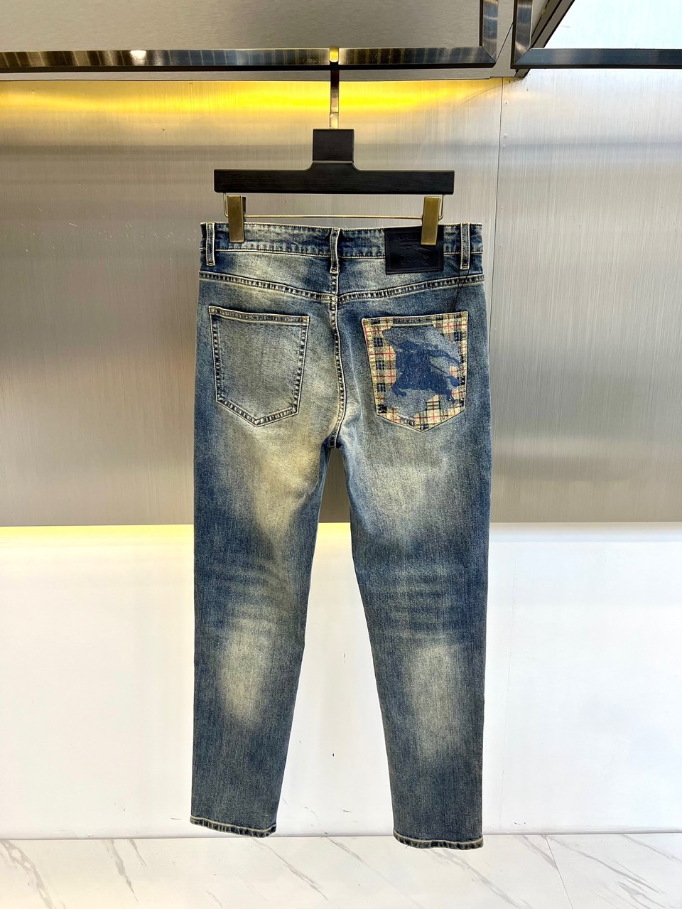カジュアル ストレッチ デニムパンツ バーバリー ジーンズ コピー メンズ-1