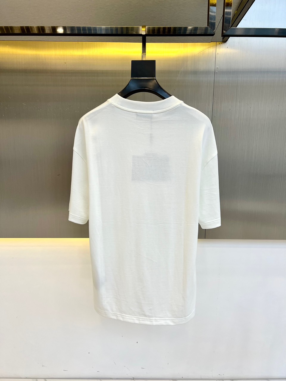 目を惹く プリント クルーネック 半袖Tシャツ プラダ Tシャツ 偽物 ホワイト-3