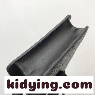 ブランドの環境保護帆布を選んで制作する バーバリー バッグ 売る コピー あらゆるサイズの携帯電話を収納できます-3