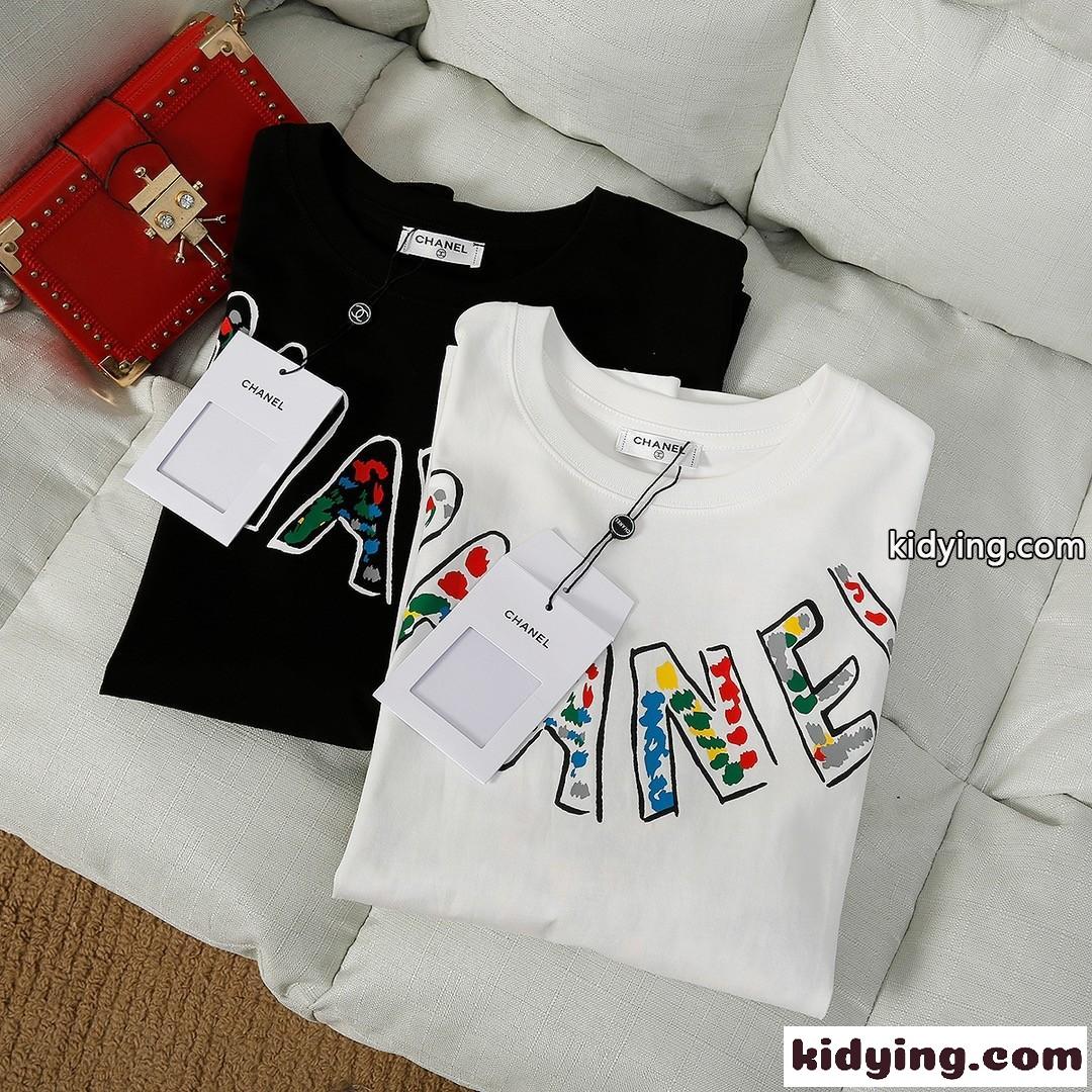 人気 新作 ゆったり リラックス 着心地いい プリント シャネル tシャツ コピー コットン クルーネック ホワイト ブラック-2