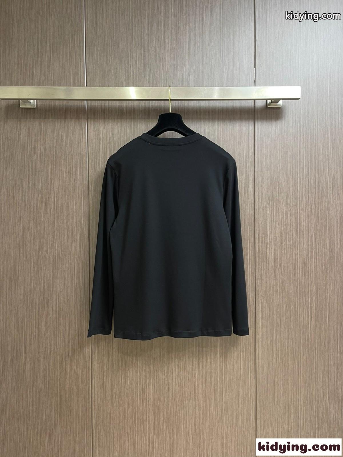 シンプル ロゴ 長袖Tシャツ モンクレール Tシャツ コピー ブラック-1