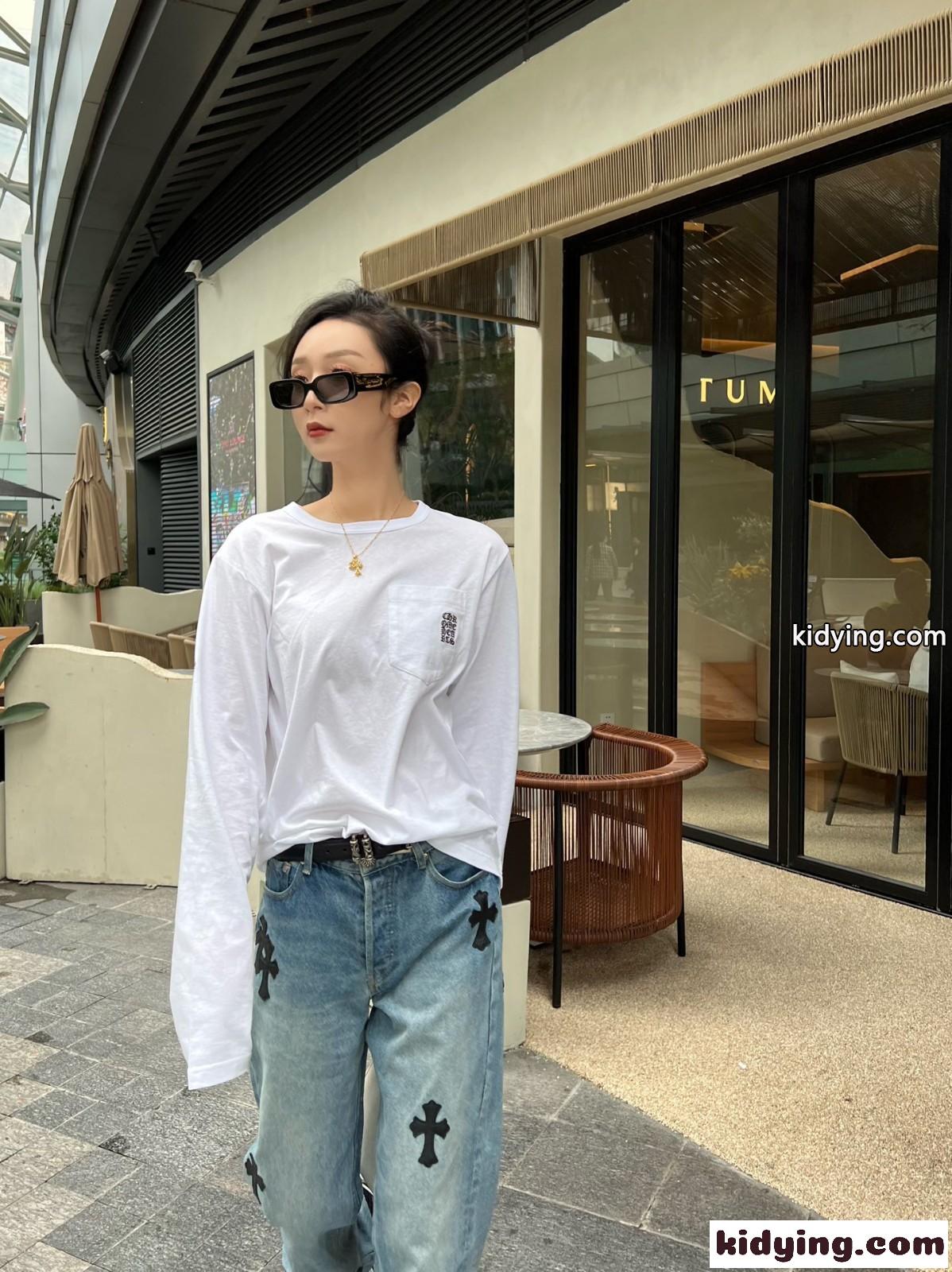 おしゃれ カジュアル ロゴ 刺繍 クルーネック クロムハーツ tシャツ コピー 長袖 定番 人気 着心地いい 合わせやすい-1