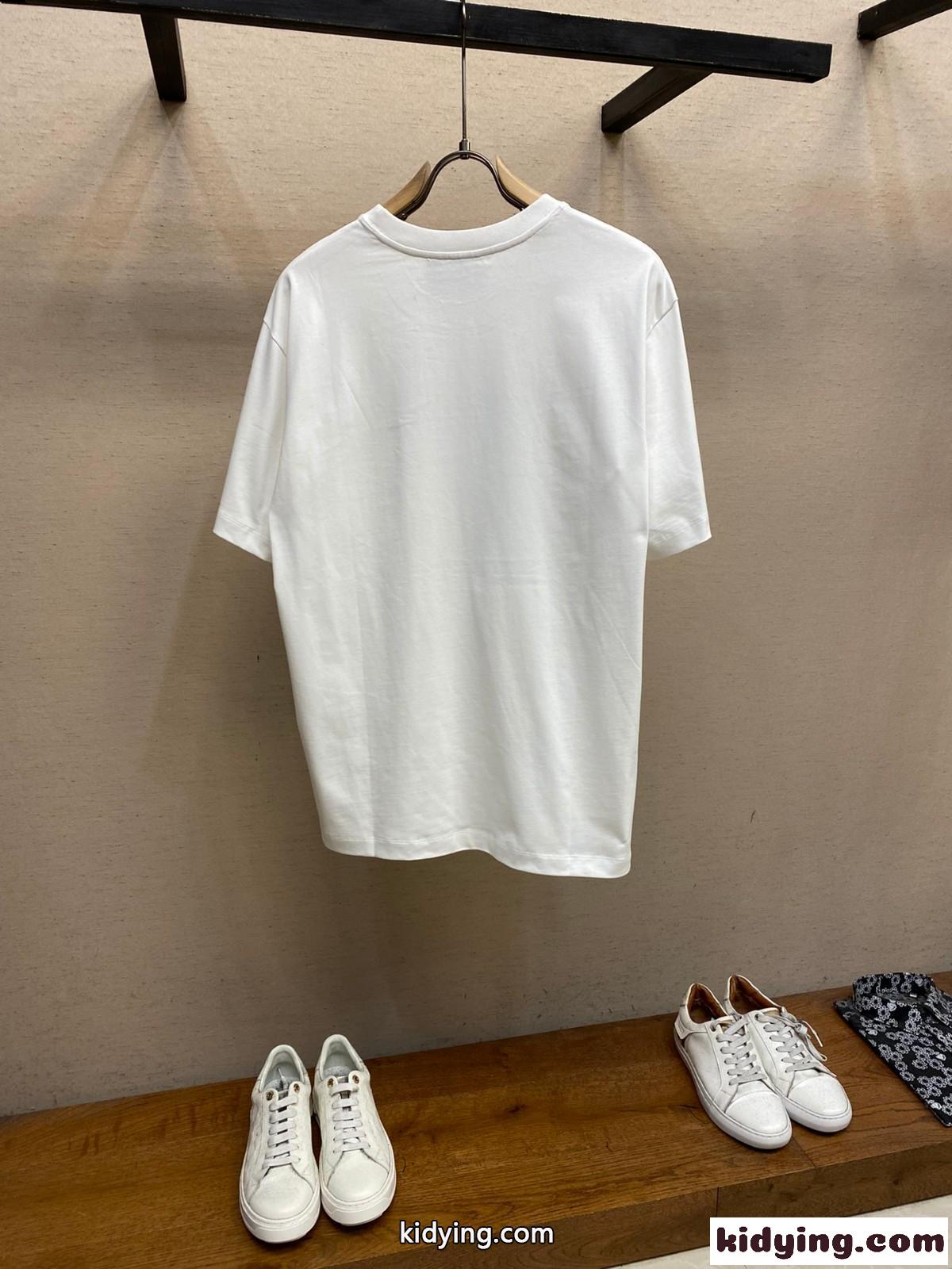 グッチ Tシャツ コピー シンプル 合わせやすい クルーネック 半袖Tシャツ ホワイト-1