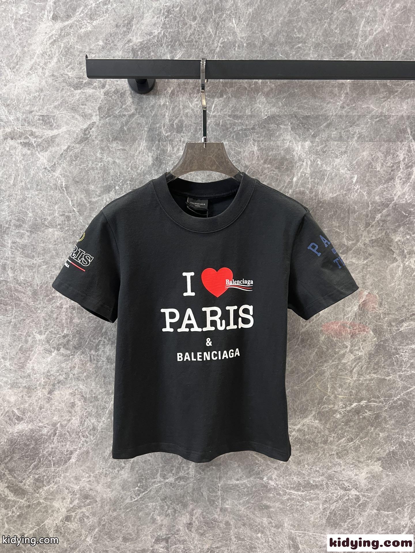 バレンシアガ Tシャツ コピー 人気 カジュアル コンパクト 半袖Tシャツ ブラック-1