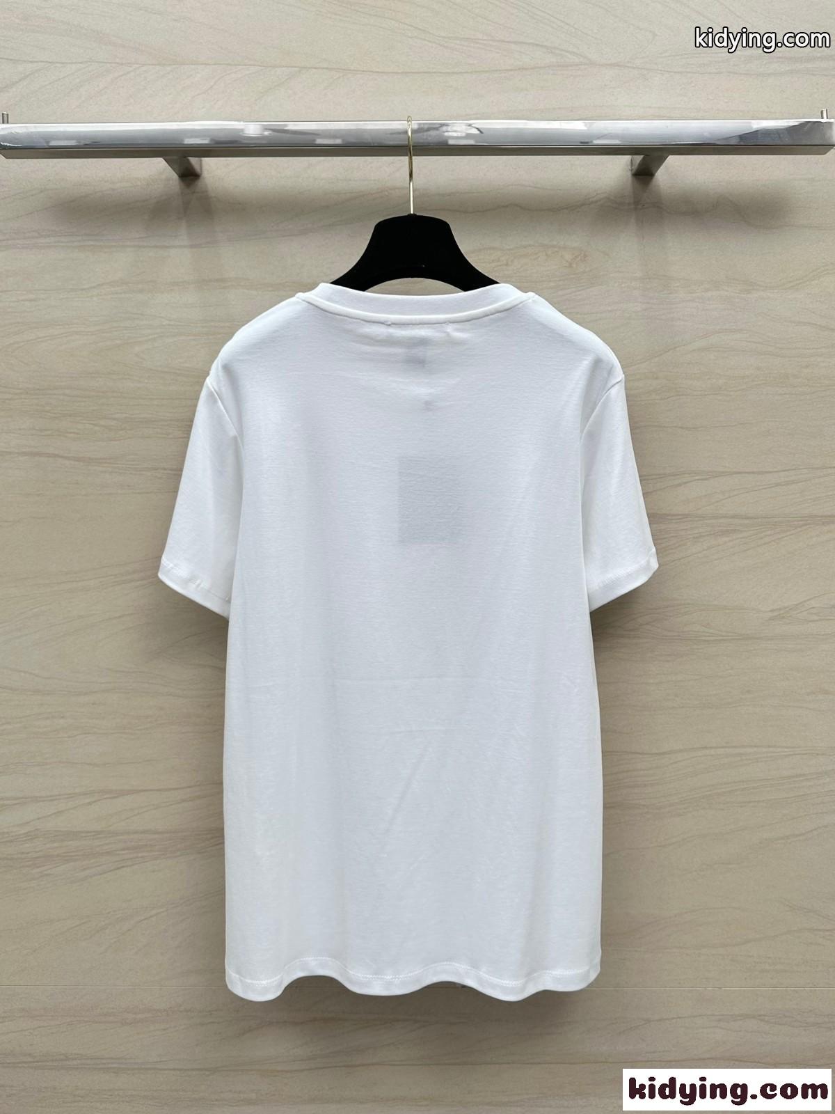 ルイ・ヴィトン 半袖Tシャツ コピー レディース LVパッチTシャツ-4
