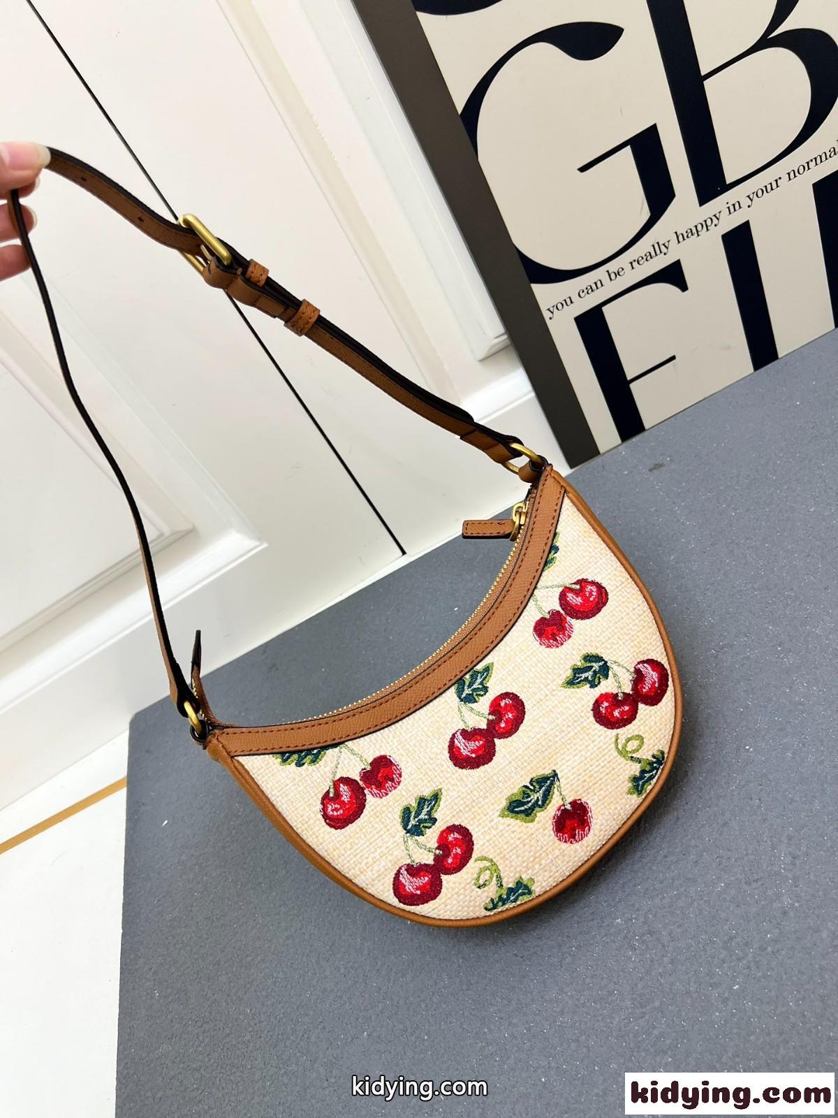 可愛い 爽やか チェリフィックパターン ヴァレンティノ バッグ コピー ショルダーバッグ-1