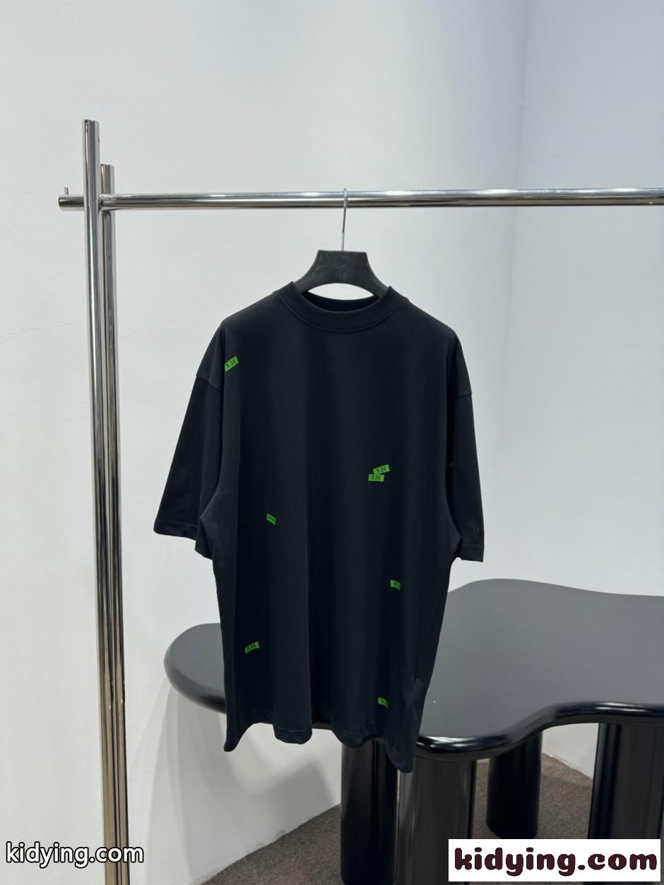 お洒落 オーバーサイズ 半袖Tシャツ バレンシアガ Tシャツ 偽物 ユニセックス-0