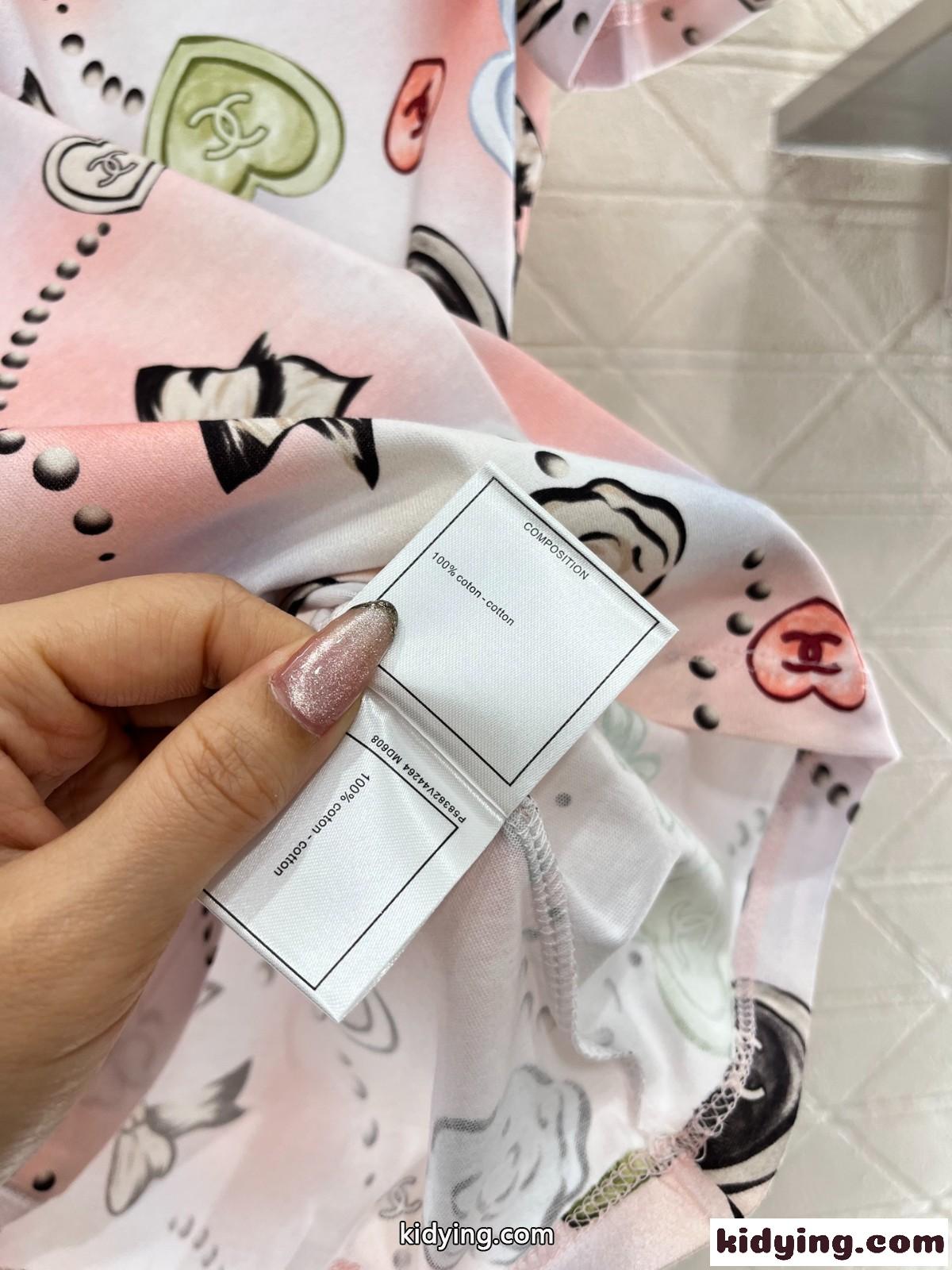 遊び心のある プリント 半袖Tシャツ シャネル Tシャツ コピー コットン-3