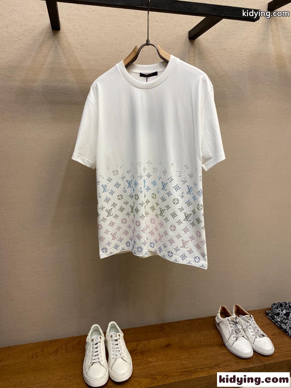 ルイ・ヴィトン Tシャツ コピー モノグラム グラディエント エンベリッシュド ショートスリーブクルーネック ホワイト-2