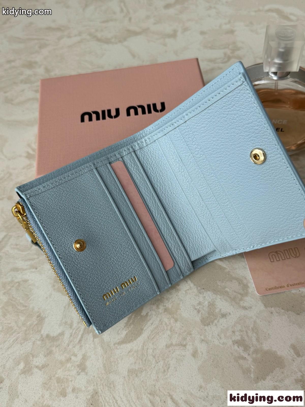 シンプル 二つ折り財布 ミュウミュウ 財布 コピー コンパクトウォレット ブルー-4