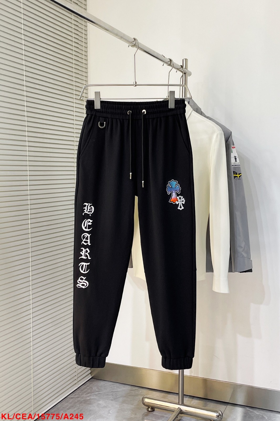 合わせやすい おしゃれ クロムハーツ パンツ コピー メンズ カジュアルパンツ-0