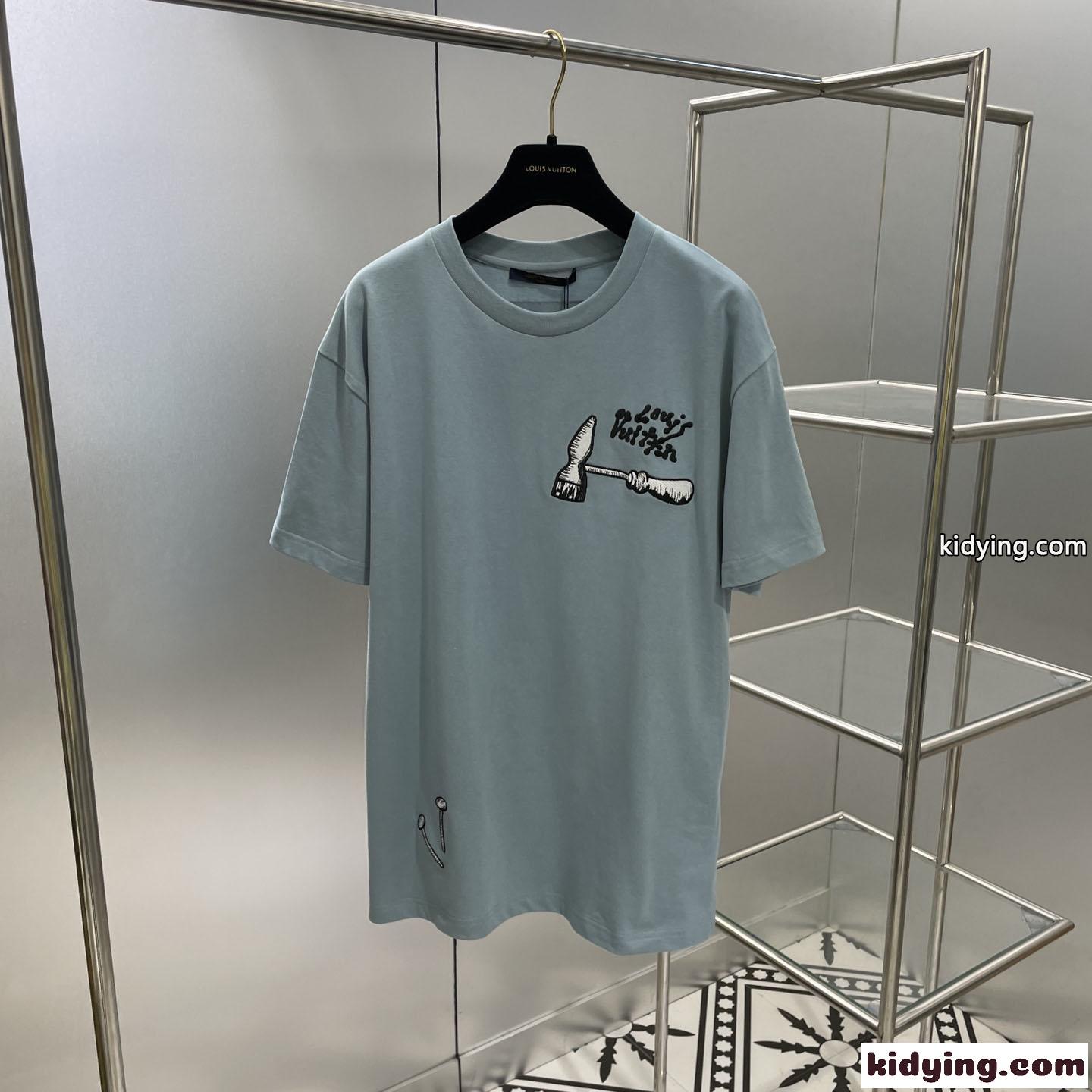 23SS新作 カジュアル ゆったり 刺繍入り ルイヴィトン Tシャツ コピー 半袖 トップス-1