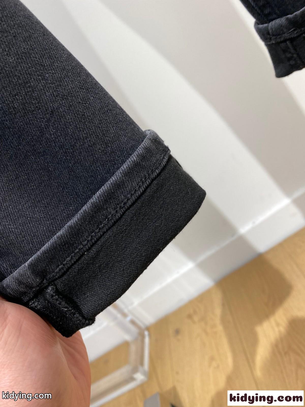 合わせやすい ヴェルサーチェ ジーンズ 偽物 ストレッチ メンズ デニムパンツ-3