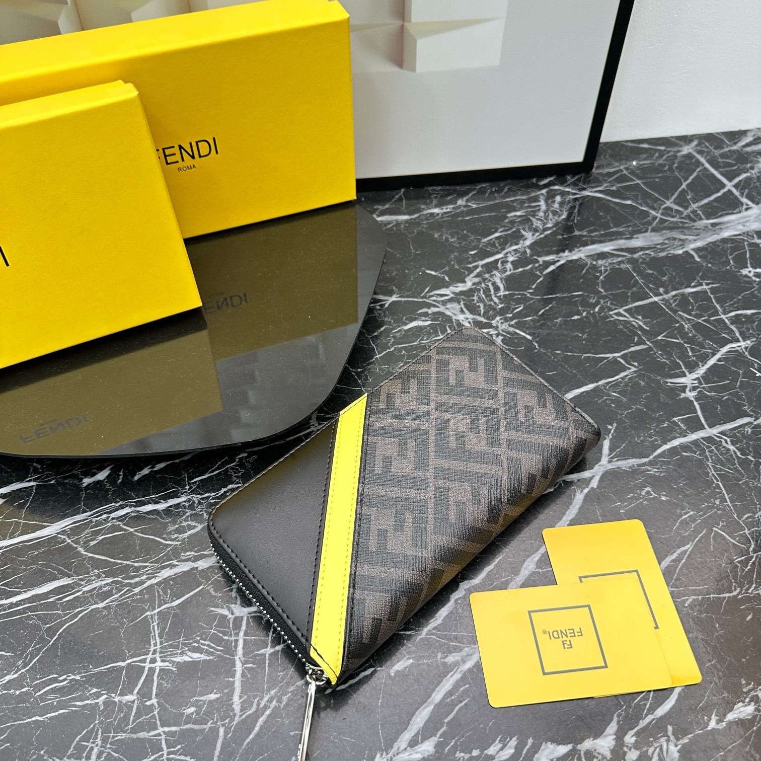 人気 ラウンドファスナー ウォレット フェンディ 財布 コピー 長財布-3