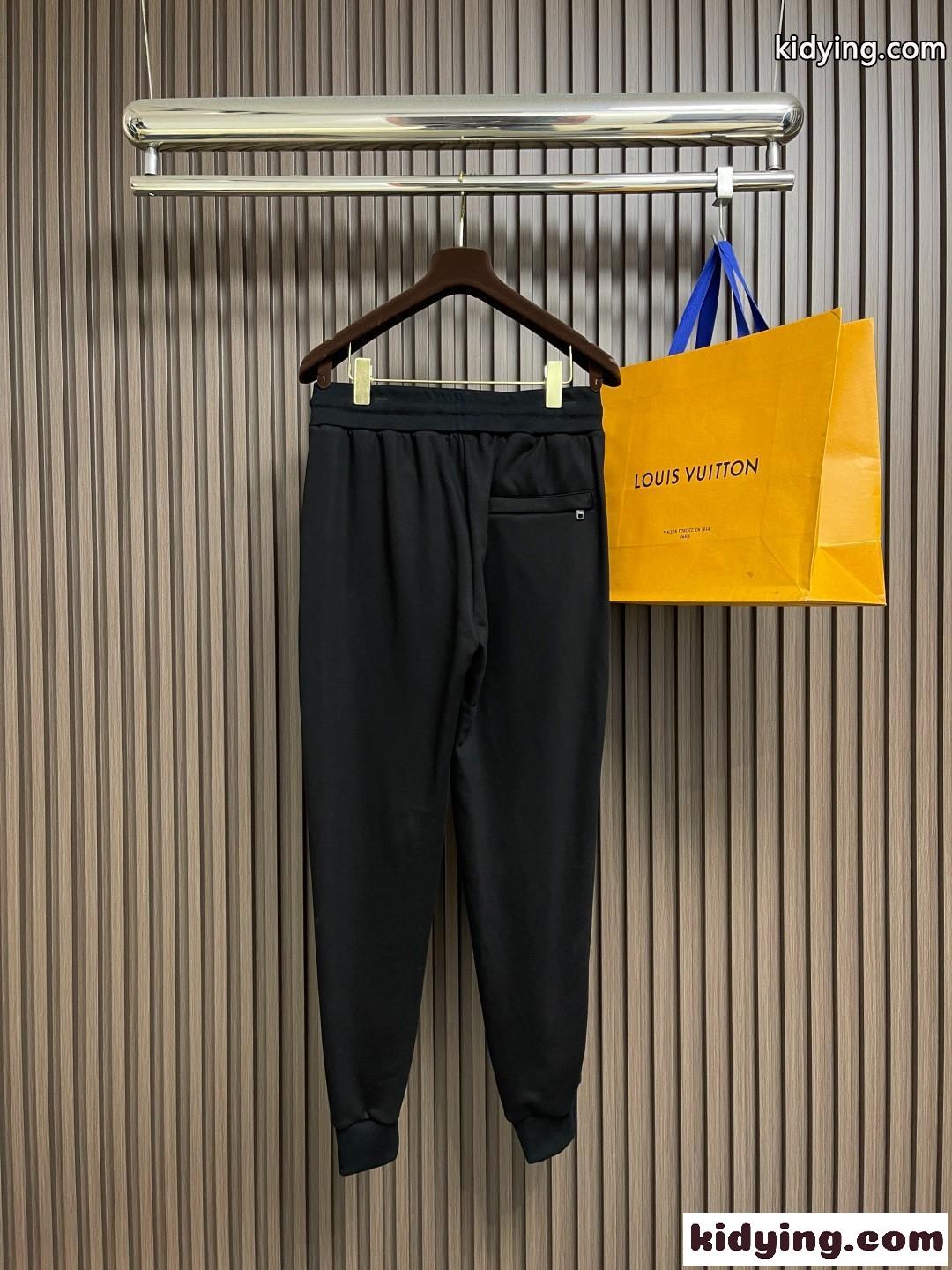 カジュアル エンブレム刺繍 スウェットパンツ ドルチェ&ガッバーナ パンツ 偽物 ブラック-1