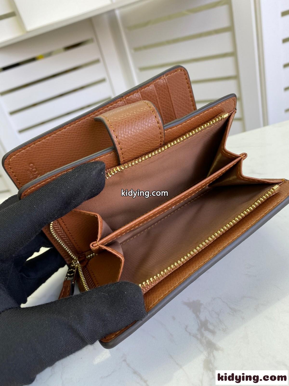レディース 人気 スタイリッシュ 上品 おしゃれ コーチ 財布 コピー ウォレット 小銭入れ 2つ折り-4