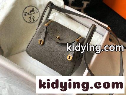 エルメス バッグ おすすめ コピー Lindyはリンディバッグの細部まで完全なデザインを残しております-1