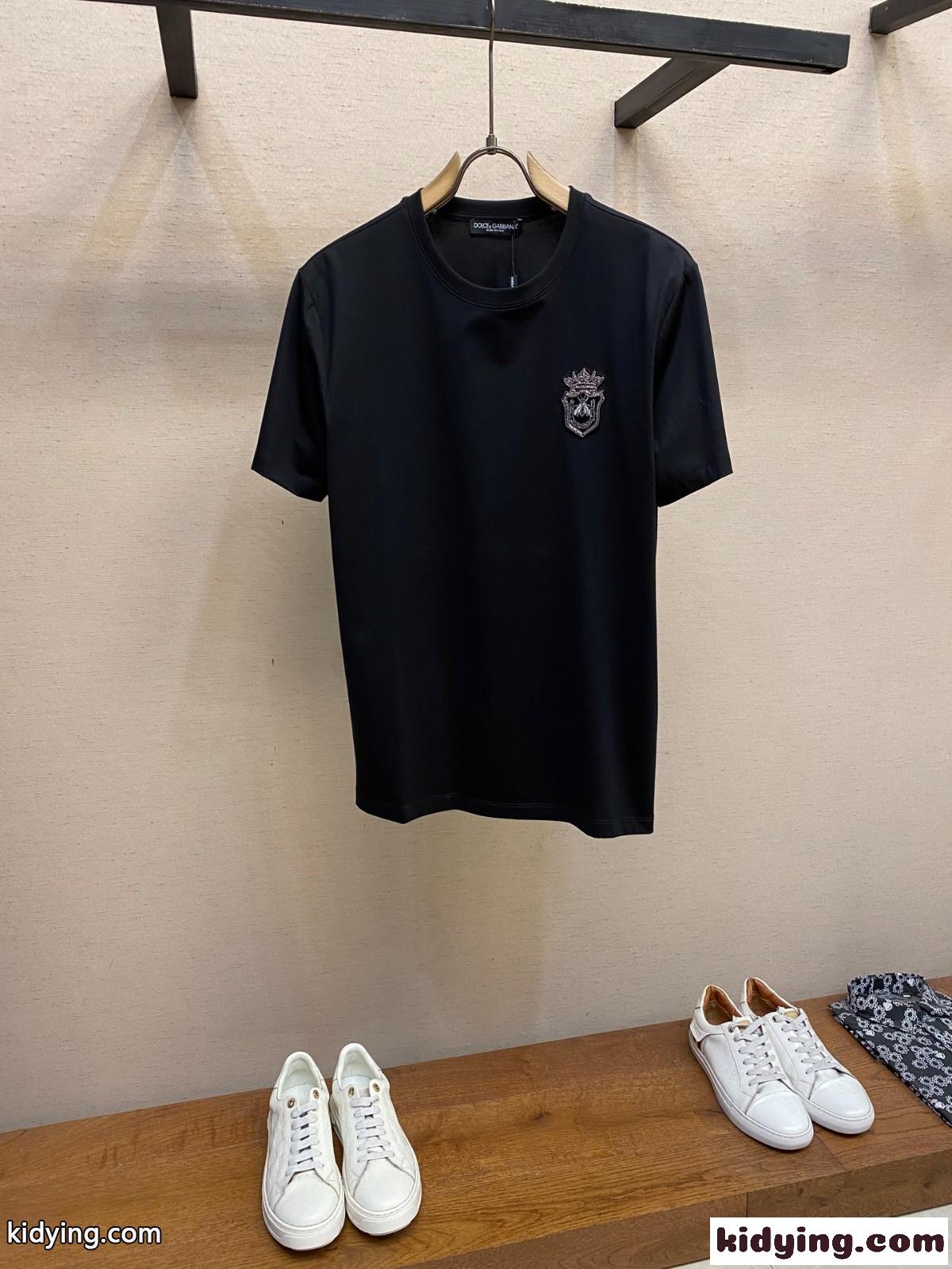 紋章風パッチ コットン 半袖Tシャツ ドルチェ&ガッバーナ Tシャツ 偽物 ブラック-2