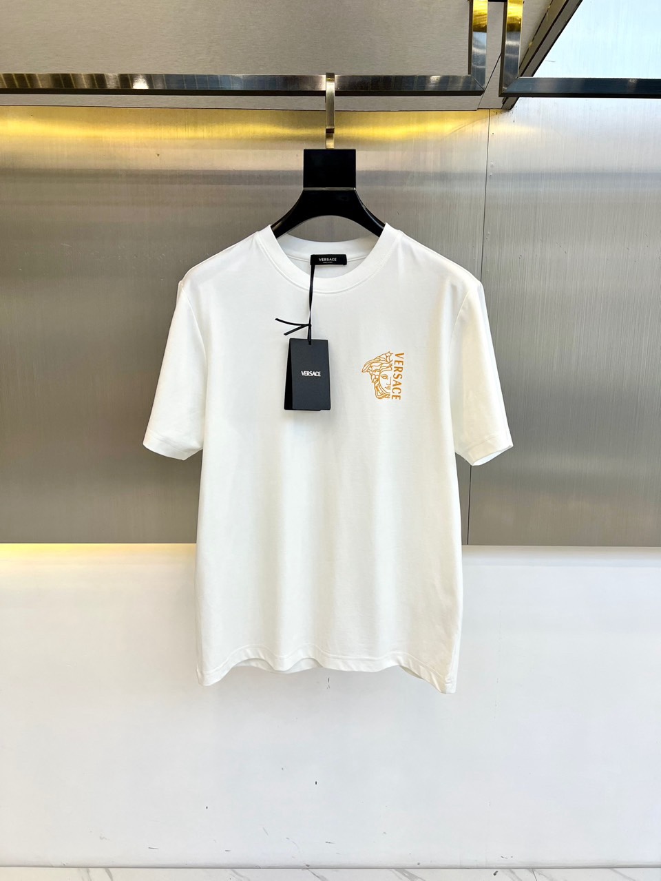 シンプル クルーネック 半袖Tシャツ ヴェルサーチェ Tシャツ コピー ホワイト-0