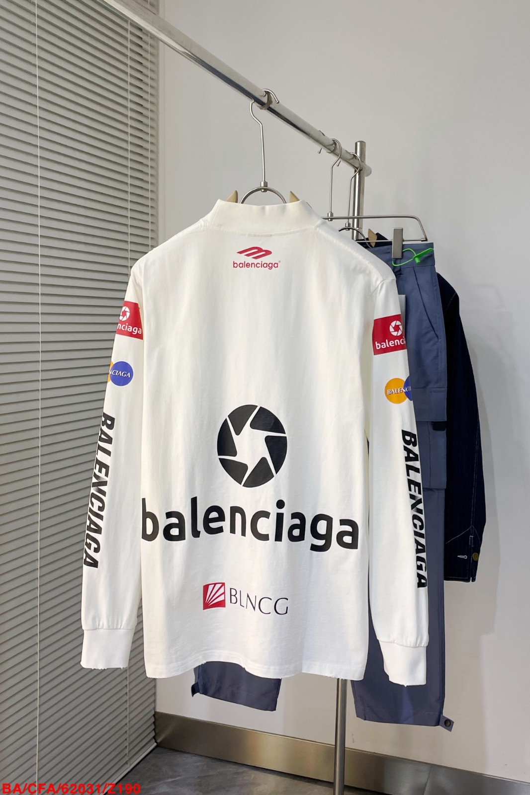 おしゃれ ユニセックス バレンシアガ TOP LEAGUE ロングスリーブ Tシャツ コピー-1