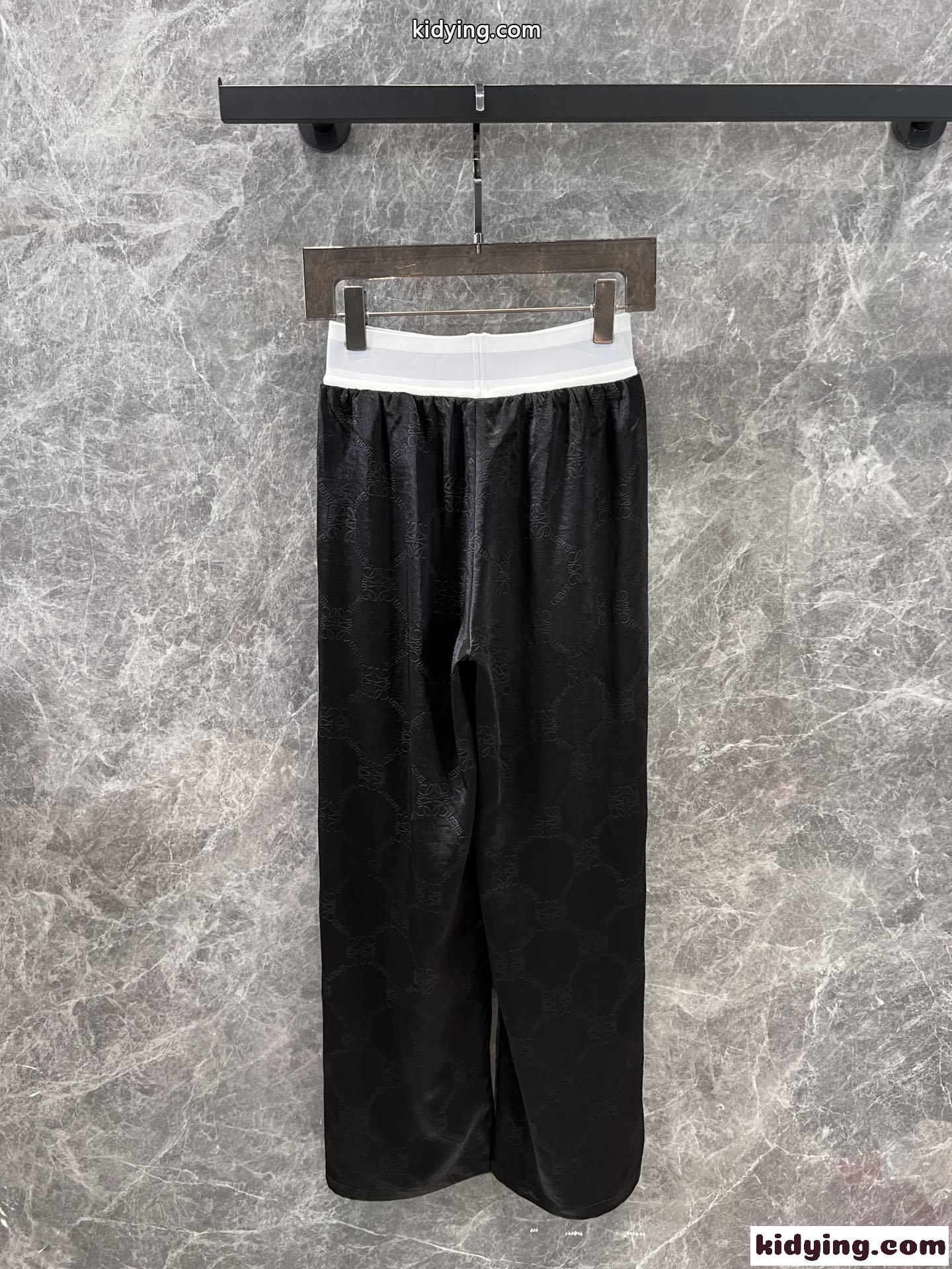 上品 ロゴ カジュアルパンツ ロエベ パンツ コピー ロングパンツ ブラック-1