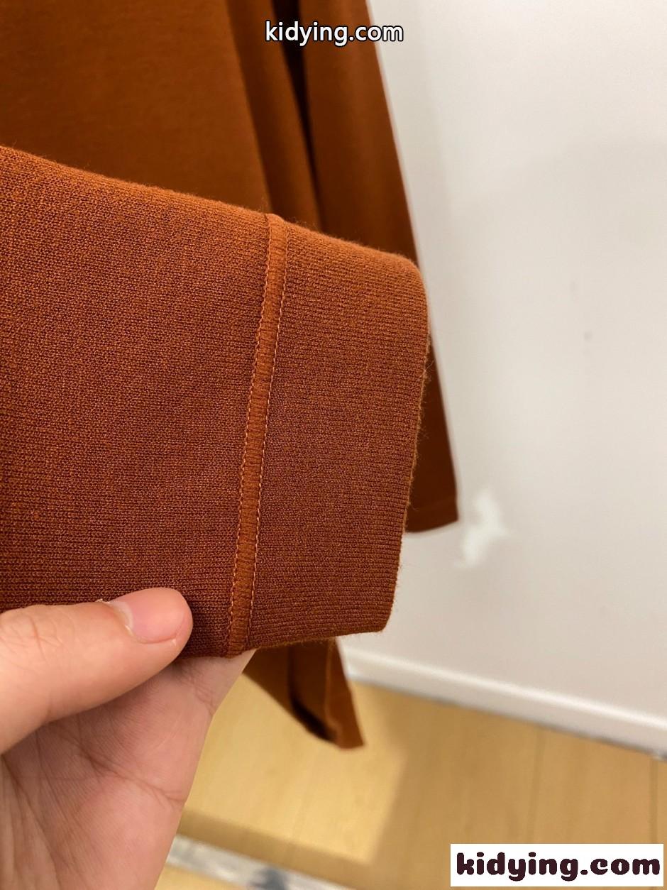 シンプル 洗練された ロゴ刺繍 フェンディ ニット 偽物 ニットポロ ブラウン-4