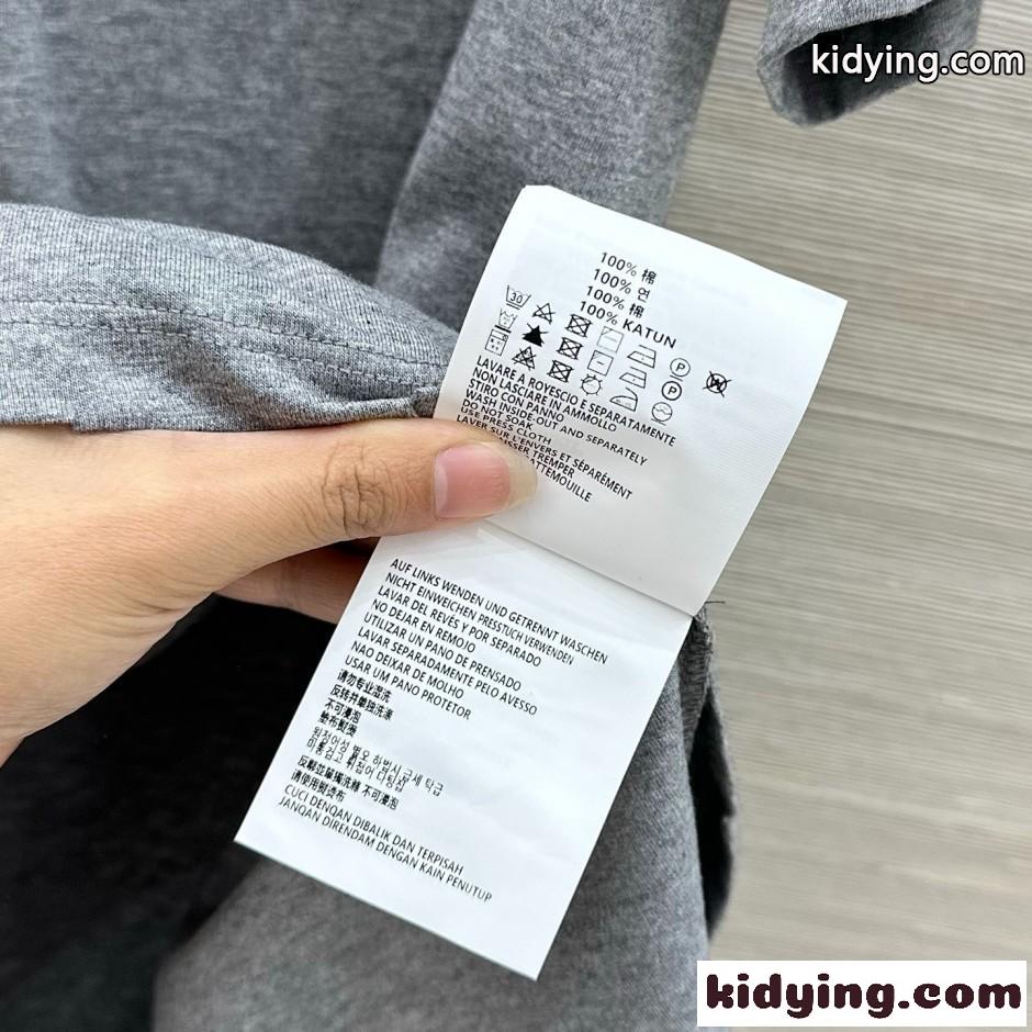 カジュアル 洗練された 半袖Tシャツ プラダ Tシャツ 偽物 コットン グレー-3