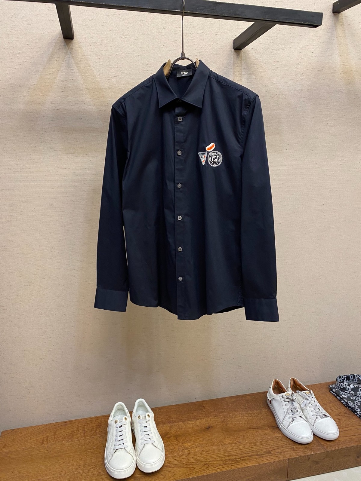エレガント カジュアル 刺繍入り フェンディ シャツ コピー コットン ブラック-0
