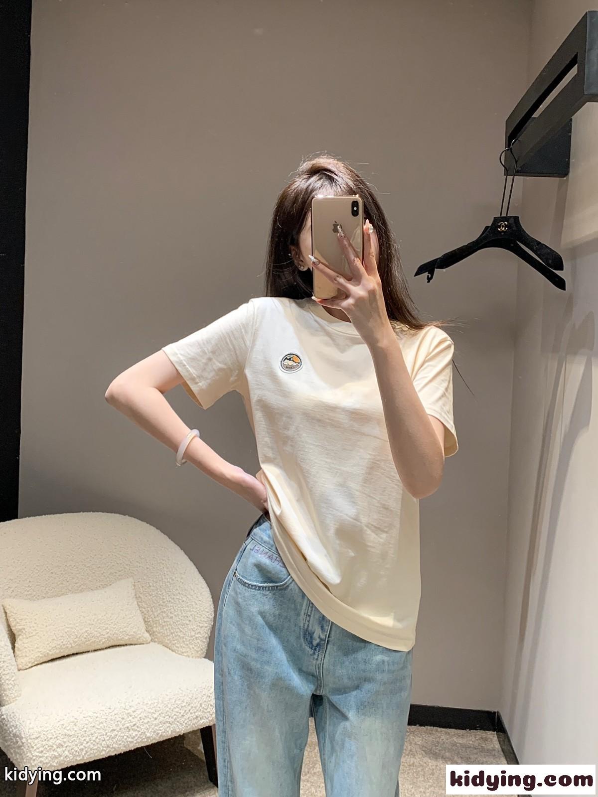 定番 カジュアル ロゴパッチ 半袖Tシャツ クロエ Tシャツ コピー ベージュ-4
