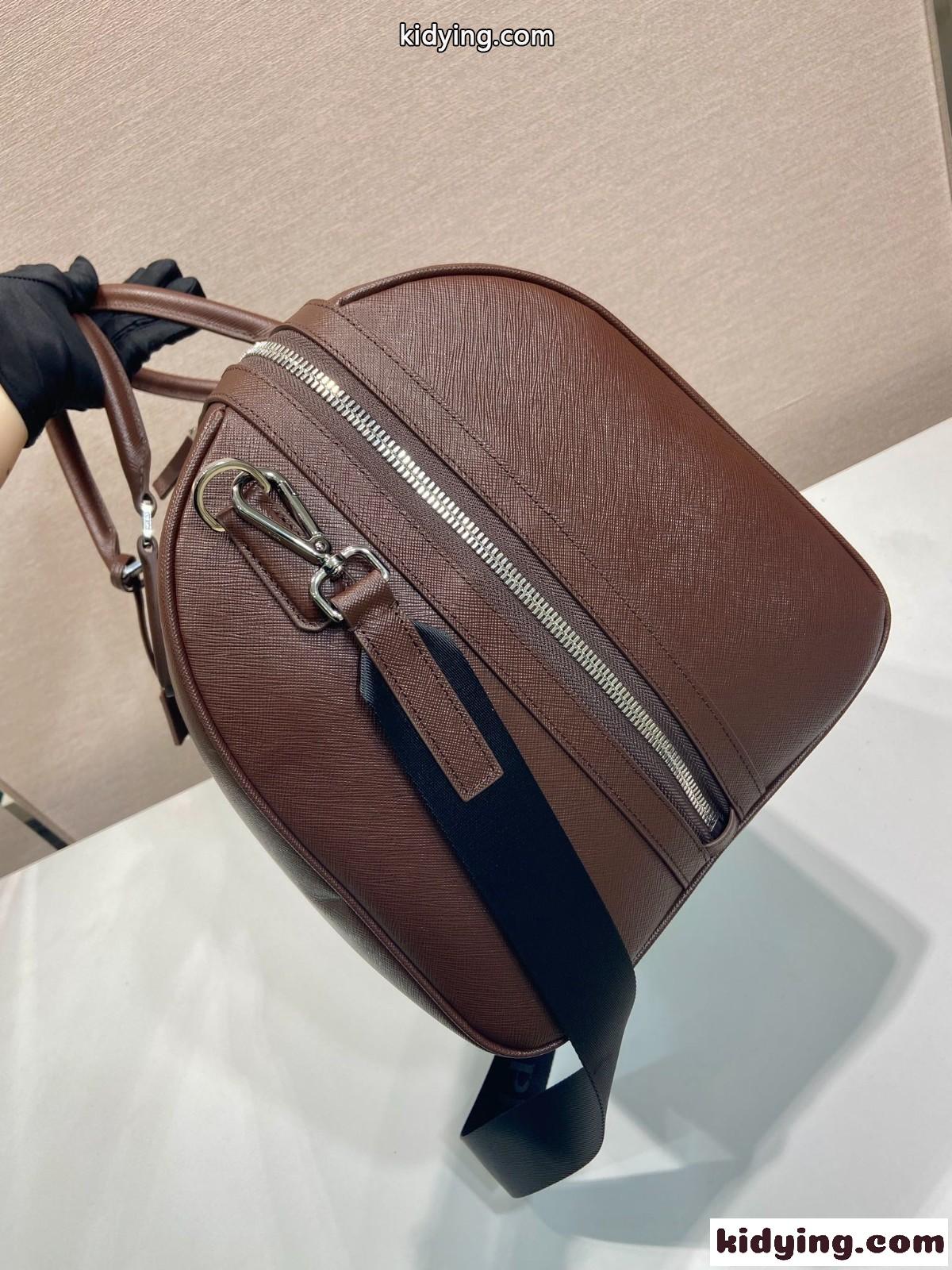 洗練された 上品 サフィアーノレザー ダッフルバッグ プラダ バッグ コピー 2VC018-2
