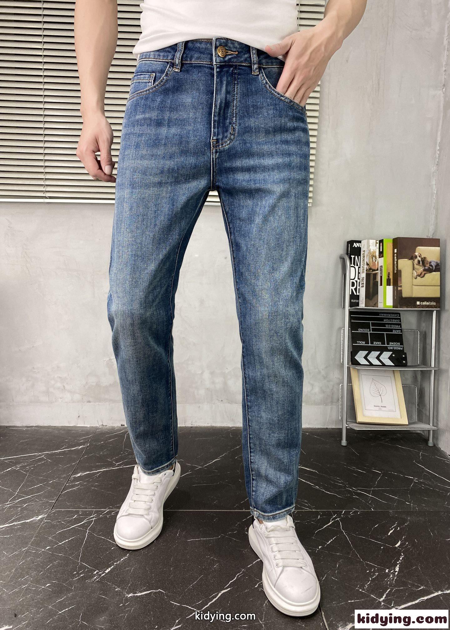 カジュアル ゆったり ロエベ ジーンズ コピー メンズ デニムパンツ ロングパンツ ファッション 合わせやすい-2