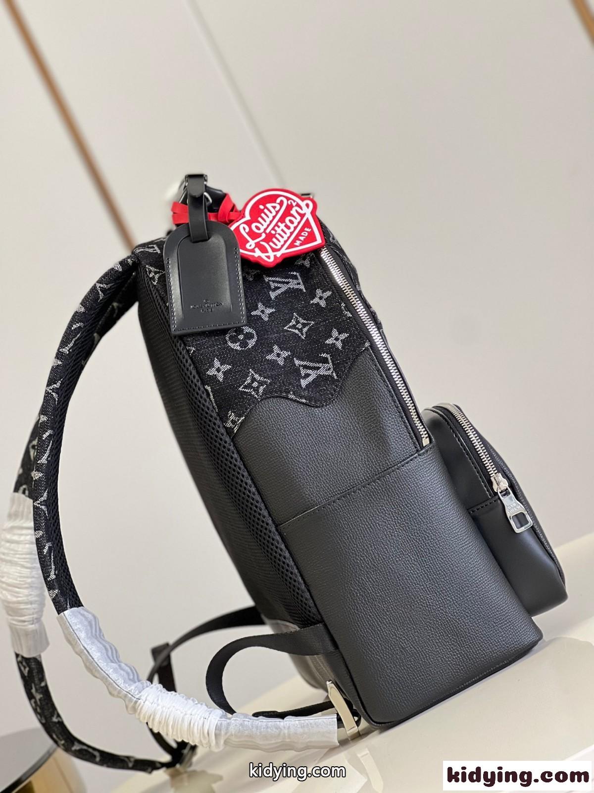 LOUIS VUITTON ルイヴィトン マルチポケット・バックパック スーパーコピー M45973-1