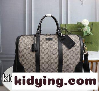 GUCCIの最新の旅行袋は質感が非常に柔らかく 柔らかいGG Supreme高級人工帆布で作られています GG x Supreme バッグコピー-0