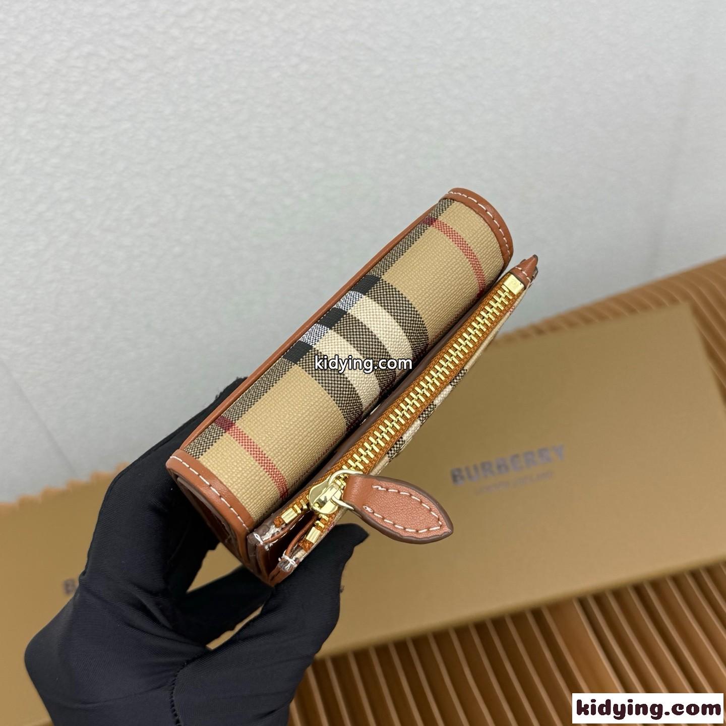 スモール チェック フォールディングウォレット バーバリー 財布 コピー コンパクト-3