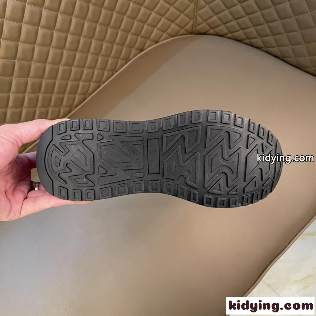 メンズジューズ おしゃれ 柔らかい レザー コンフォート定番 カジュアル レースアップ グッチ スニーカー コピー-3
