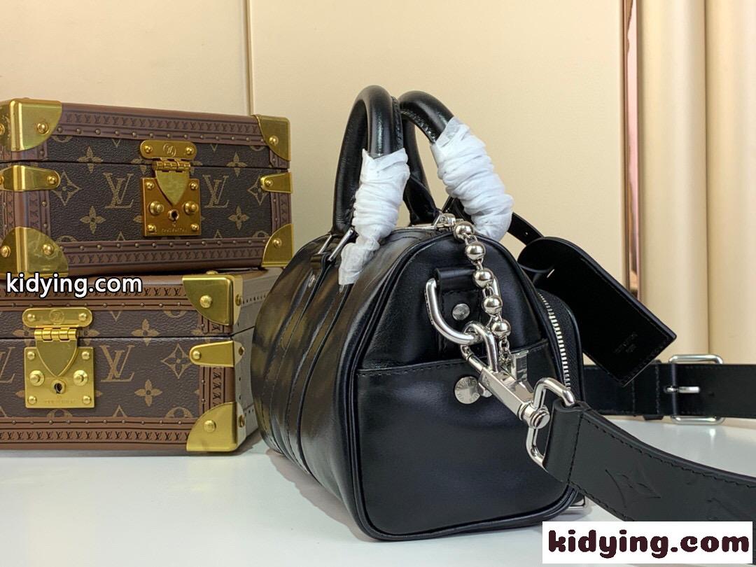新作*LV*キーポル カーゴ 25 ショルダーバッグ スーパーコピー M13988-1