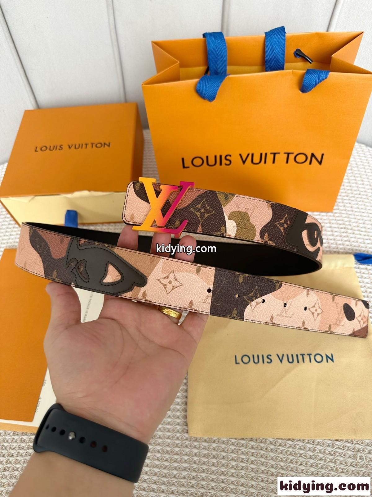 LV イニシャル 40MM リバーシブル ルイ・ヴィトン ベルト 偽物 おしゃれ-0