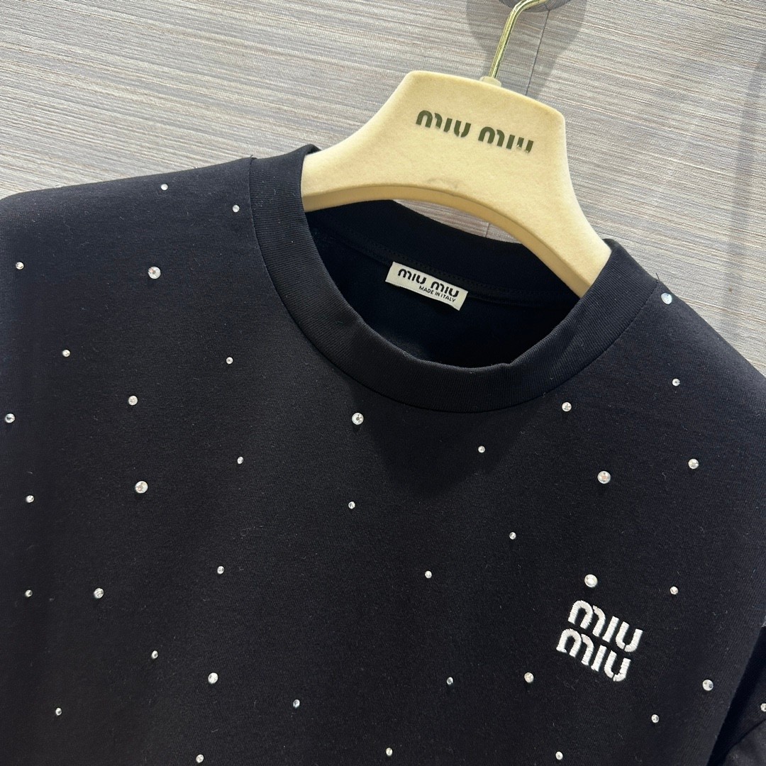 カジュアル クルーネック クリスタル付 ミュウミュウ Tシャツ コピー ロングスリーブ ブラック-0