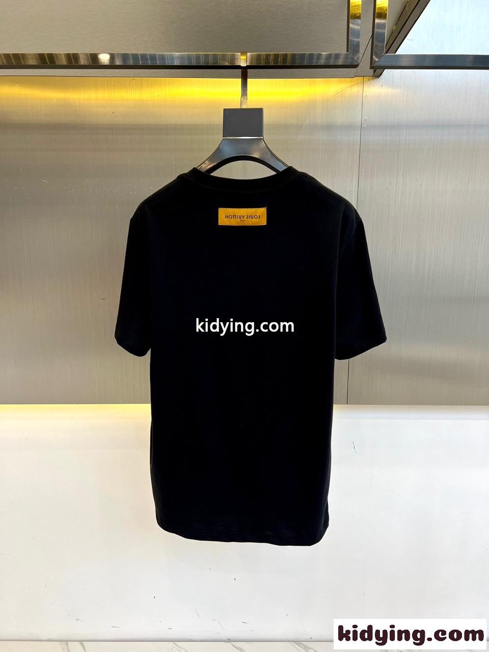 洗練された カジュアル ロゴ 半袖Tシャツ ルイ・ヴィトン Tシャツ 偽物 ブラック-3