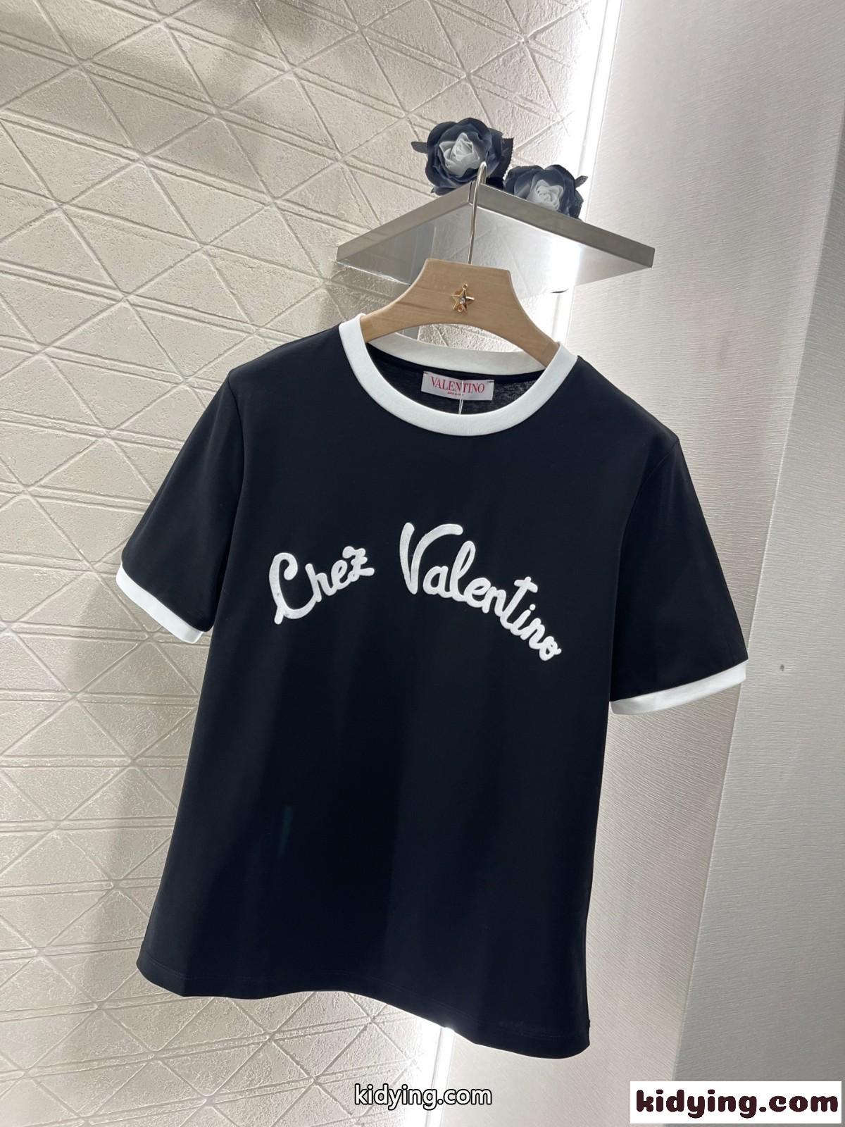 定番 カジュアル コットン 半袖Tシャツ ヴァレンティノややあり Tシャツ コピー ブラック-2
