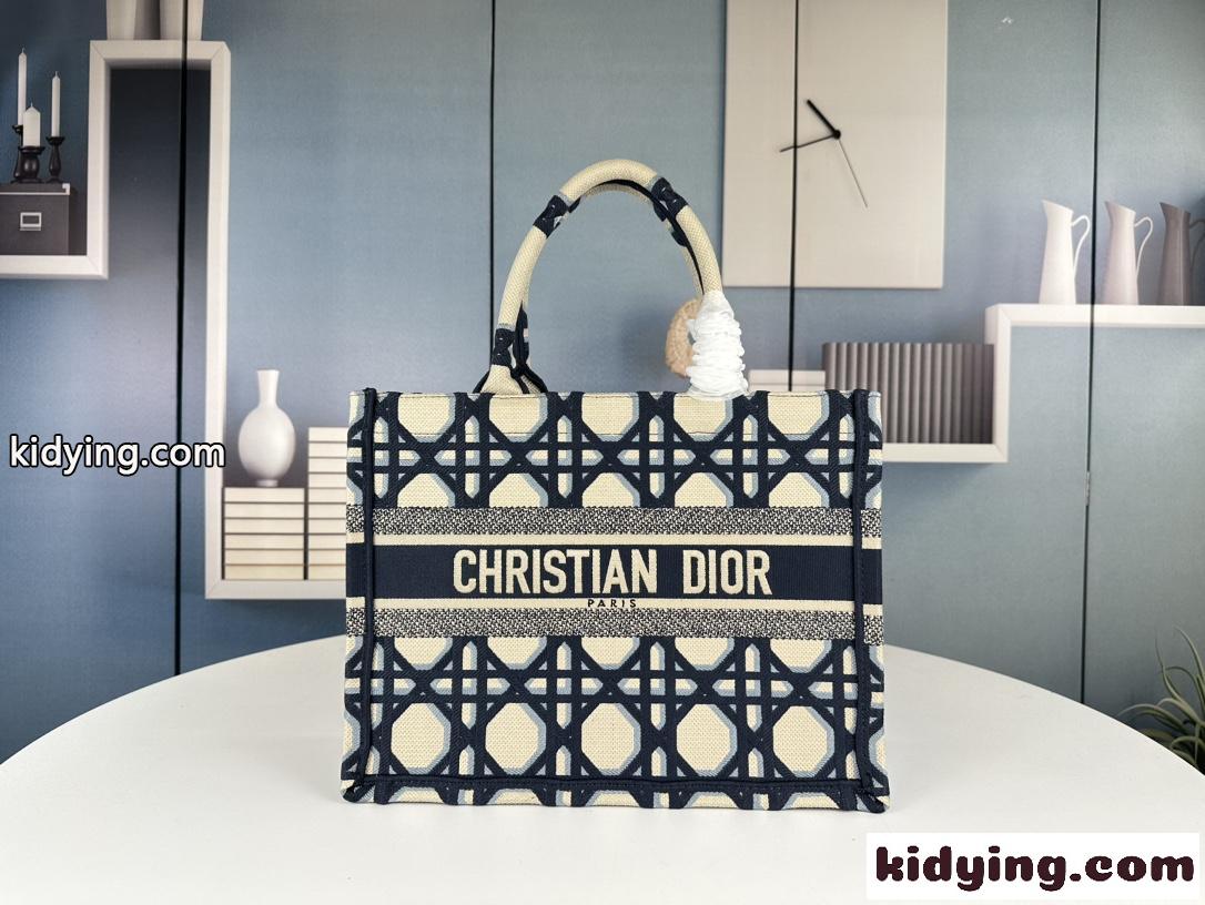大人気 DIOR BOOK TOTE バッグ ミディアム クリスチャン・ディオール バッグ コピー-0