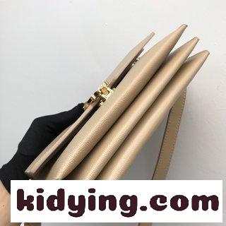 バーバリー バッグ 流行 コピー 塩は甘くて 背中に手を持ってもとてもきれいです ストリートショットを手に持ったほうがいいです-4