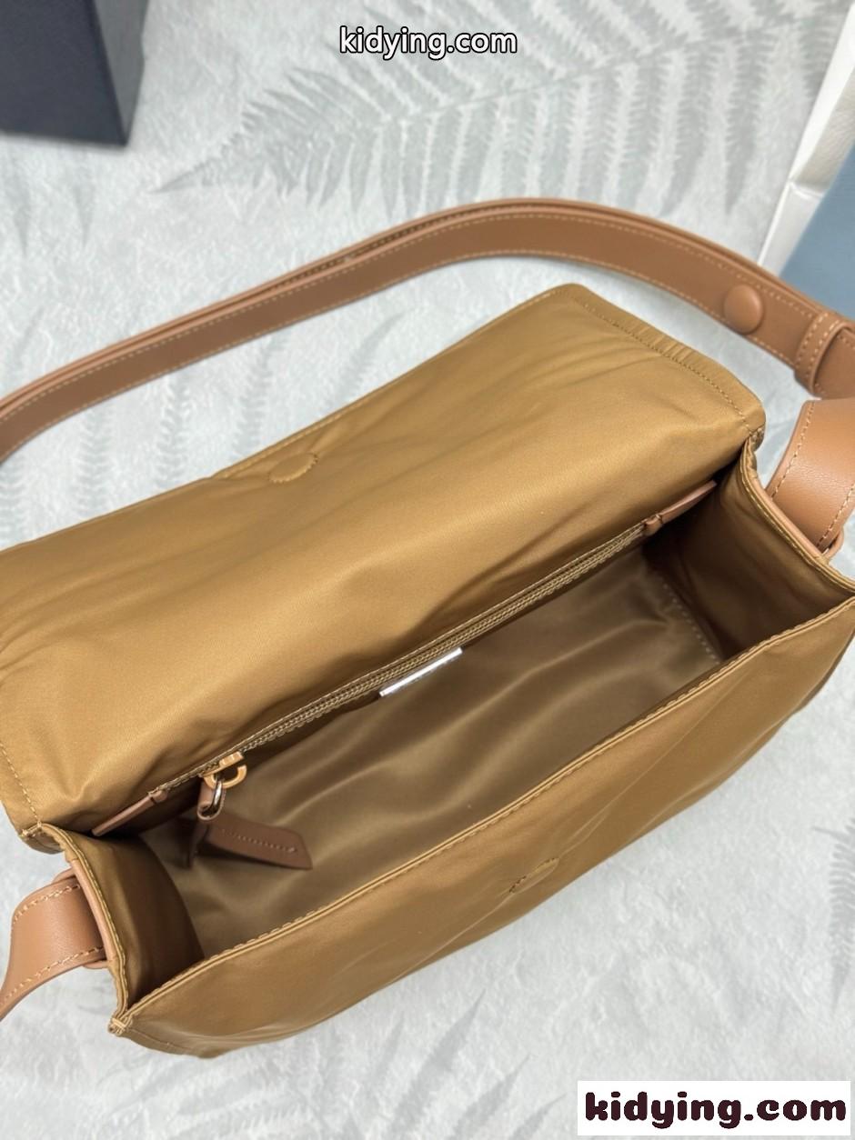 プラダ スモール パデッド Re-Nylon ショルダーバッグ コピー 1BD313 キャメル-4