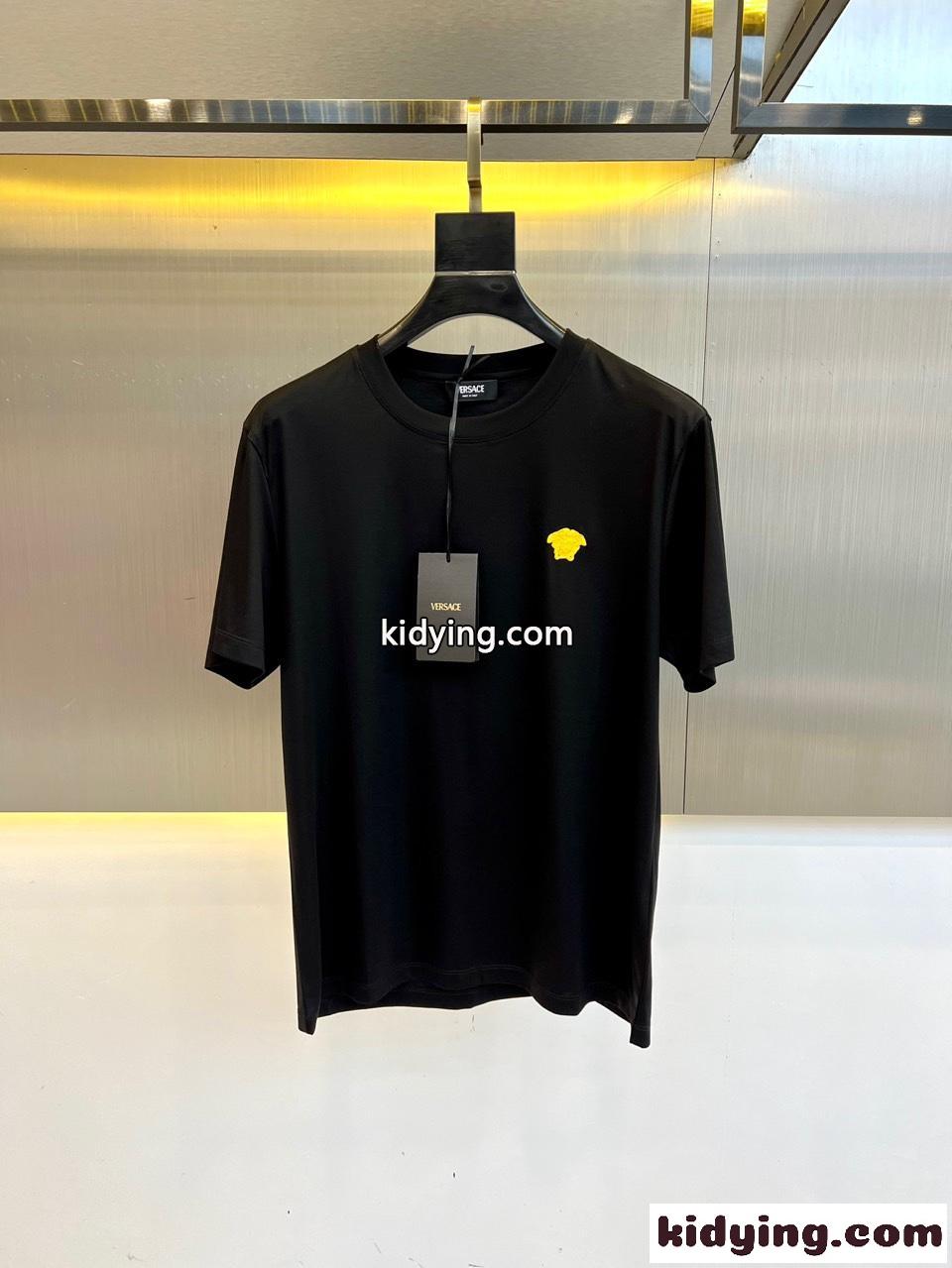 シンプル メドゥーサ刺繍 半袖Tシャツ ヴェルサーチェ Tシャツ コピー クルーネック ブラック-0
